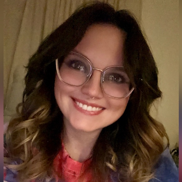 Meet your Posher, Kaeleigh - Picture 5 of 6